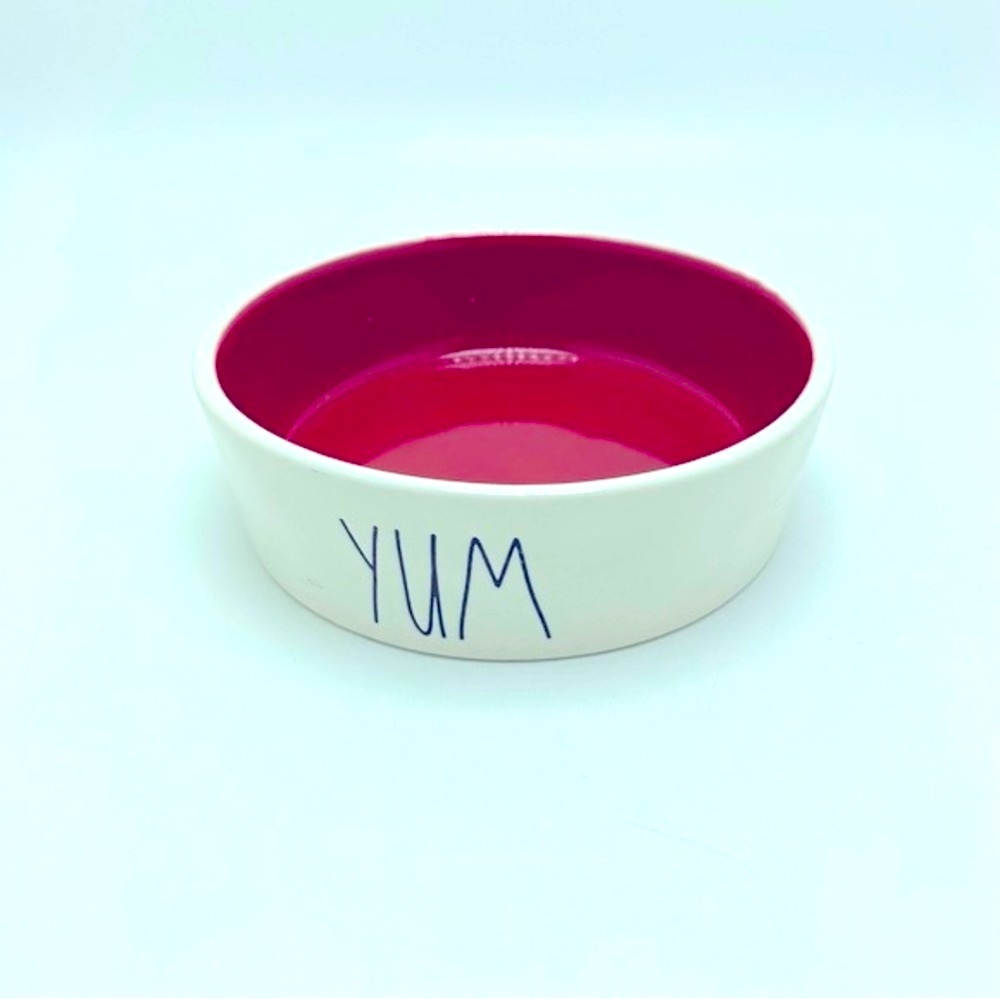 Rae Dunn Yum Pet Dish White/ Red